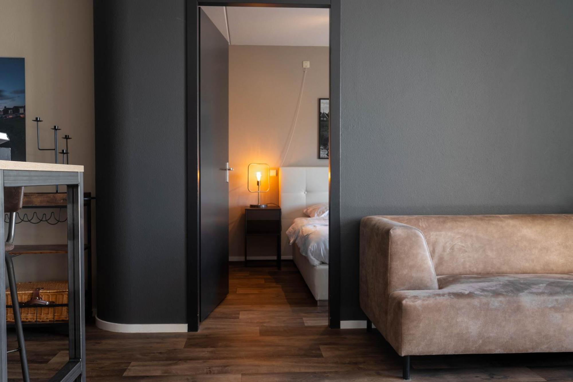 Zuiderzeestate 35, Prachtig Appartement Aan Het Ijsselmeer Маккум Экстерьер фото
